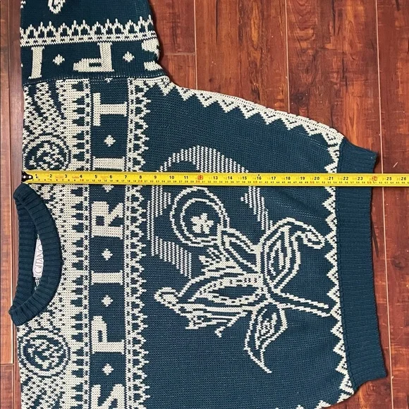 Vintage Gitano Sportswear Teal and Cream “Spirit’ Sweater - Picture 5 of 8